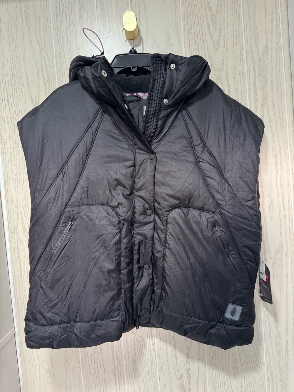 Free People Puffer Vest Parker Poncho NWT Large Black $168
